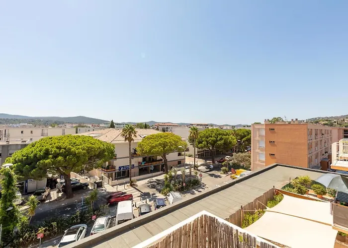 Le Blue Sea - Appt T3 Classe 3 Etoiles A 650m De La Le Lavandou